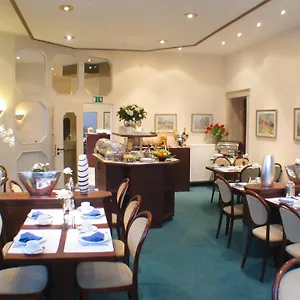 https://astoria-hotel-ratingen.topcolognehotels.com