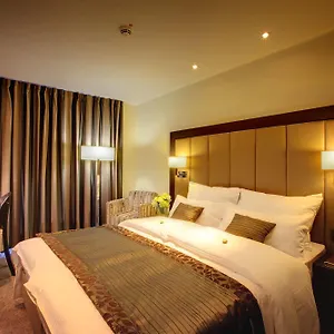 https://hotel-favor.topcolognehotels.com